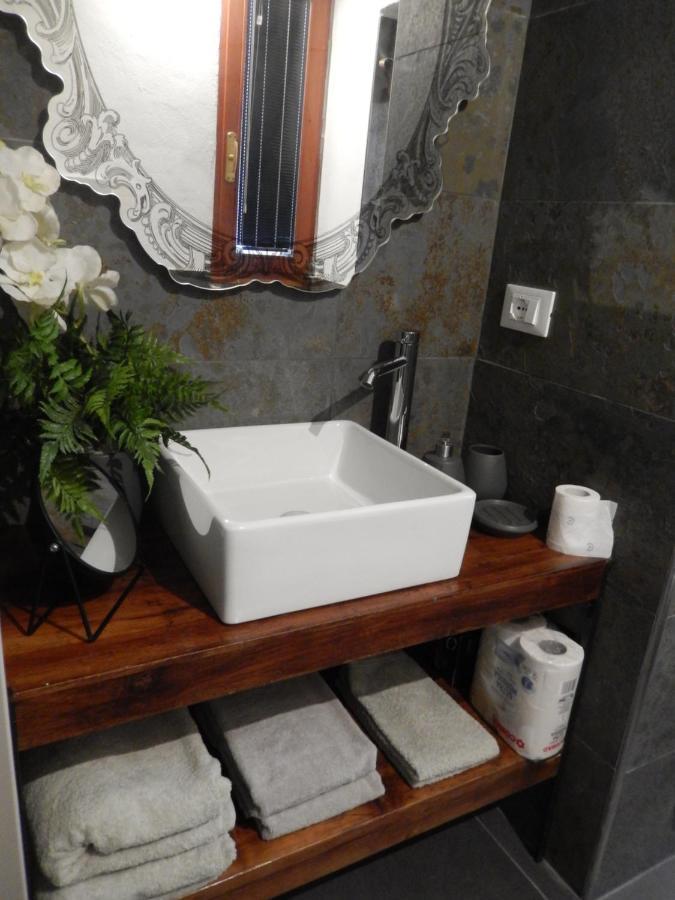 Rio Marin Apartment Gondola View & Patio Venice Ngoại thất bức ảnh